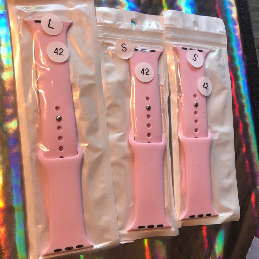 ✅NEW✅ Pink Apple Watch bands✅